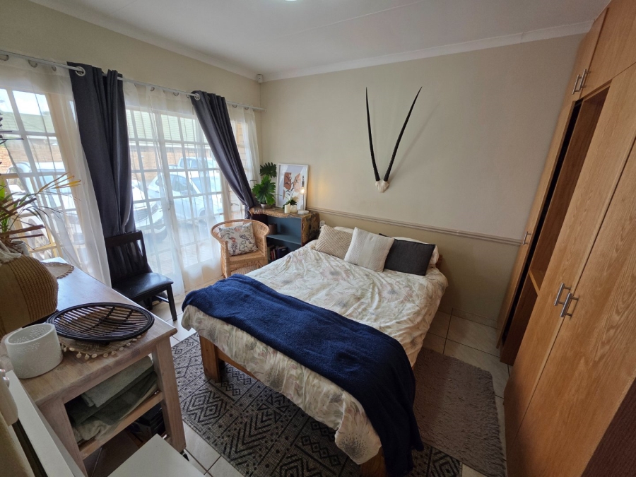 4 Bedroom Property for Sale in Heuwelsig Free State